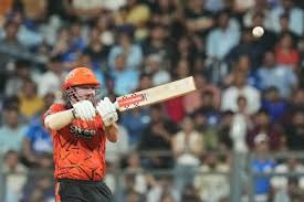 Hyderabad cruises to a 6-wicket win over Mumbai in Indian Premier League