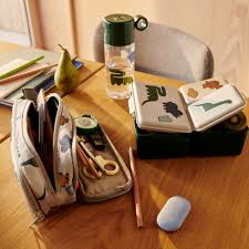 Image result for tbn:ZmxTz4tzjnsxqM::www.berceaumagique.com/produits/b/b_ange-sanguine-6f.gif