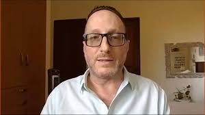 La vieja política socialdemócrata no busca hacer los cambios que  verdaderamente ocupa el país. Tildar ahora de "extremistas" a quienes  buscamos que se hagan primero los ajustes del lado del gasto ...