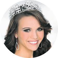 Victoria Natividad's Instagram, Twitter & Facebook