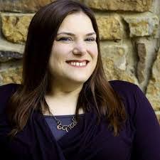 Lora Boyle's Instagram, Twitter & Facebook