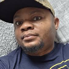 Mourir Mille Fois. Ou Danser pour survivre. Je ne sais pas qui a fait cette  vidéo mais c'est épatant. Merci.