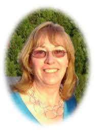 Laurie Martino's Instagram, Twitter & Facebook