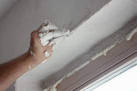 Sie muss jedoch gewissenhaft durchgeführt werden, da sonst schäden an der fensterverglasung wie am fensterrahmen entstehen können. Fenster Neu Verputzen Infos Dazu Bekommen Sie Auf Fenster24