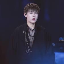 박우진, born november 2, 1999), better known mononymously as woojin, is a south korean rapper, singer and songwriter. Park Woojin Home Facebook
