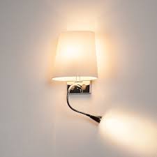 Verkaufe hier drei leuchten aus dem hause slv. Slv Coupa Wandleuchte Mit Led Leselicht Kaufen Lampenwelt De
