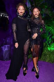 Halle, 19, half of r&b sister duo chloe x halle, said it was a dream come true. Chloe Bailey And Halle Baile Chloe Bailey Chloe X Halle Style Fashion