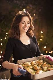 Nigella Lawson S New Tv Show At My Table Was Full Of Innuendos Nigella Lawson Recipes Chicken Nigella Lawson Christmas Nigella