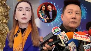 แอน จักรพงษ์ ผู้หญิงข้ามเพศ เจ้าแม่ภารตะพันล้าน ออกมาบรรยายเรื่องรัก (ที่ไม่ลับ) พร้อมเปิดตัวแฟนหนุ่มตาน้ำข้าว ที่รักกัน. Yx07ytwmalynbm