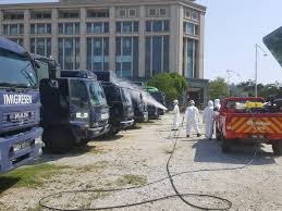 Sementara itu, dalam lawatannya, beliau memuji usaha kerajaan negeri johor menyediakan. Imigresen Malaysia Ø¯Ø± ØªÙˆÛŒÛŒØªØ± Putrajaya 1 April 2020 Rabu Ops Sanitasi Covid 19 Dijalankan Di Sekitar Ibu Pejabat Jabatan Imigresen Malaysia Jim Putrajaya Telegram Jabatan Imigresen Malaysia Https T Co Gaz77j7wiw Muhyiddinyassin Dhzhamzah