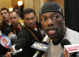 Terrell Owens jabs at Michael Irvin, Cris Carter over Hall of Fame advice,  says he's fighting for his character