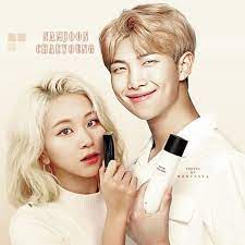 Recientemente big hit y jyp publicaron lo siguiente: Rm Bts France Chaeyoung And Rm Facebook