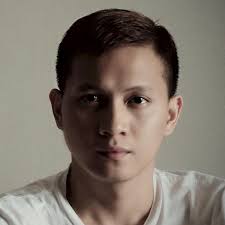 Mga munting tinig (2002)