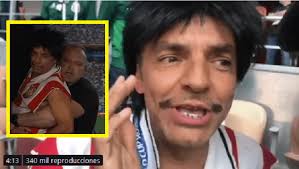 En 1973 se inició como extra en telenovelas y dio clases de piano, acordeón, guitarra, canto y ballet. Video Eugenio Derbez Irrumpe Transmision En Vivo Y Casi Lo Meten A La Carcel Por Payaso Hola Atizapan