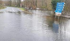Check spelling or type a new query. Canavese Ondata Di Maltempo In Esaurimento Riaprono Le Strade E L A5 Tra Ivrea E Pont Saint Martin Canavese News News Dal Canavese E Dintorni