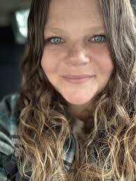 Kayla Vires's Instagram, Twitter & Facebook