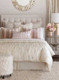 32 Comfortable Yet Elegant Shabby Chic Bedroom Ideas Adults In 2020 Luxurious Bedrooms Bedroom Design Bedroom Makeover