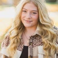 Ashley Bracey's Instagram, Twitter & Facebook