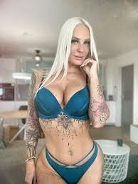 Experience Chloemira's OnlyFans - Leaked Sex Tape and Nude Photos!