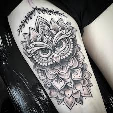 This creative tattoo is quite interesting to say the least. 1001 Ideen Und Inspirationen Fur Ein Oberschenkel Tattoo