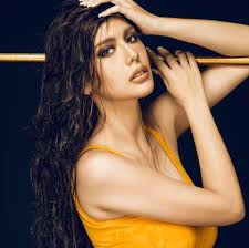 Vickie rushton admits that she was distracted by an audience member during the question and here's the list of special awards winners: Who Wants Vickie Rushton Back Normannorman Com