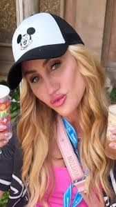 Megan Werth's Instagram, Twitter & Facebook