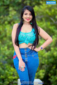 Paboda sandeepani is an actress, known for suseema (2011), bahubuthayo (2001) and gindari: Paboda Sandeepani Fb Paboda Sandeepani At Meevitha Sri Lankan Actress Models Sandeepani Is The Daughter Of Sri Lankan Actress Geetha Kanthi Jayakody Alec Capp