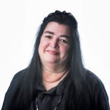 Deidra Dees's Instagram, Twitter & Facebook