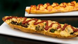 Unser Rezept Fur Zapiekanka Bringt Dir Den Polnischen Snack In Deine Kuche Ob Klassisch Mit Pilzen Und Zwiebeln Polnische Gerichte Rezepte Lebensmittel Essen