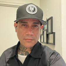 el Patio de las Peñones Gigantes 🪨😍😱 583 Toneladas 🤔 Flotando en 3/4  Partes.. un Mega Paraiso de Lugar !!