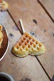 Frischkase Waffeln Am Stiel Fur Unterwegs Cream Cheese Waffles On A Stick For Road Trips Rezept Waffel Am Stiel Waffeln Lebensmittel Essen