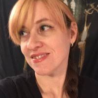 Carrie Clevenger's Instagram, Twitter & Facebook