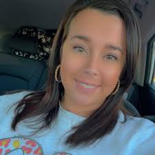 What are the benefits of the Dollywood diamond pass?