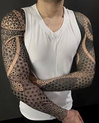 Maybe you would like to learn more about one of these? Nissaco On Instagram Such A Big Arm Takes Time Done At Tsuruyashiki 4 Geometric Sleeve Tattoo Geometric Tattoo Sleeve Designs Geometric Tattoo Leg Sleeve