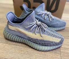 The down stitching and the center of your yeezy's toe should cross over in form of x thereby forming a square shape. How To Spot Real Vs Fake Yeezy Boost 350 V2 Ash Blue Legit Check By Ch