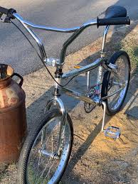 Image result for Gris 1989 ARO