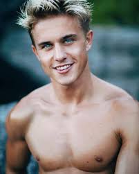 看德國肌肉男Hendrik，帥呆了的環球旅行家！