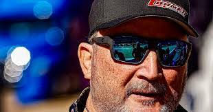 Carlos Morrow's Instagram, Twitter & Facebook