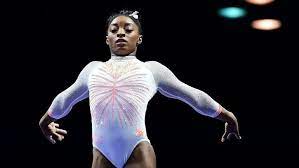 Симона байлз поздравляет ангелину мельникову и команду окр с золотом олимпийских игр. Chto Oznachaet Koza Na Kupalnike Amerikanskoj Gimnastki Simony Bajlz Skolko U Nee Titulov Sport Ekspress