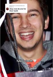 Tyler Twenty One Pilots Teeth