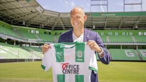 In 2006 maakte fc groningen de overstap naar een nieuw onderkomen, dat twee jaar later werd uitgebreid tot een stadion met een capaciteit van 22.550 zitplaatsen. Fc Groningen Teamtraining Ohne Robben Spezialisten Haben Abgeraten Transfermarkt