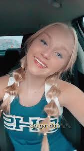 Annie Leak's Instagram, Twitter & Facebook