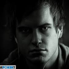 Upswing Deluxe: Viktor Blom gewinnt fast $1 Million in 24 Stunden