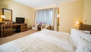 Clasic grand hotel din targu mures este o adresa sublima pentru cei care cauta un loc de popas in acest oras din inima transilvaniei. Hotel Grand Targu Mures