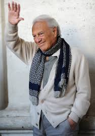 Her story has attracted much scholarly attention and debate over the centuries and cast doubt upon the simplicity of the tale. E Morto Giorgio Albertazzi Grande Attore E Grande Fascista Alessandria Oggi