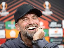 Jurgen Klopp gives Liverpool injury update and reacts to fan protest