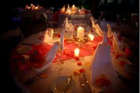 Organizad una cena romántica en casa, vosotros solos, y escuchad esta playlist de fondo, en la que no faltarán las canciones lentas, las canciones de amor en español, las canciones de amor actuales. Como Decorar Una Mesa Para Una Cena Romantica Decoracion De Mi Casa Consejos Para Decorar