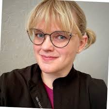 I was disheartened to learn early in my graduate program that there would  be no valedictorian position to strive for, so I guess receiving an  invitation from Phi Kappa Phi last month