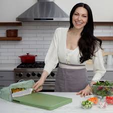 She is the daughter of marjorie (coll) and michael prepon. Laura Prepon S New Cookware Line Will Spark Your Love Of Cooking Again Especially When Cleanup Is Easy