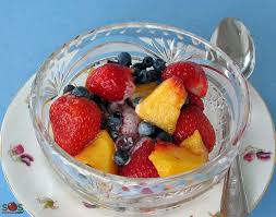 Coupe De Fruits A La Creme Une Recette Soscuisine Recipe Food Fruit Fruit Salad